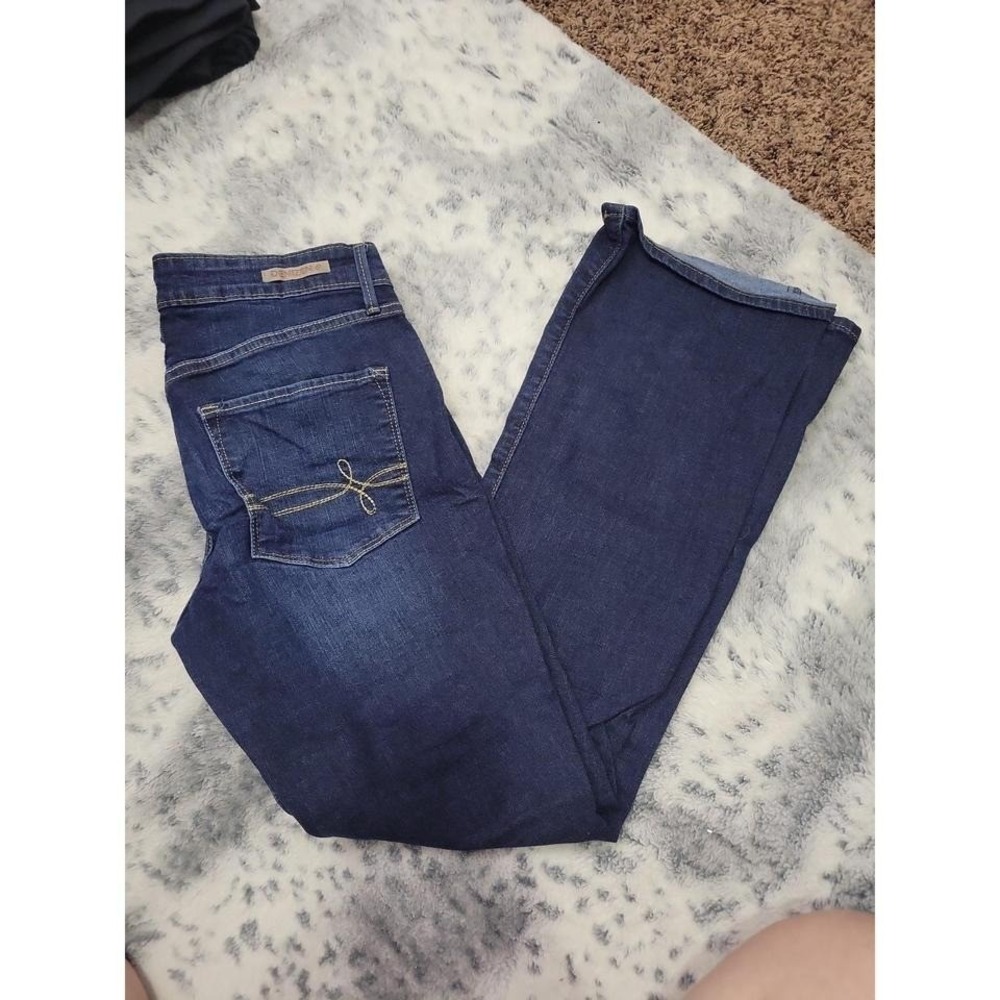 Boot cut jeans
